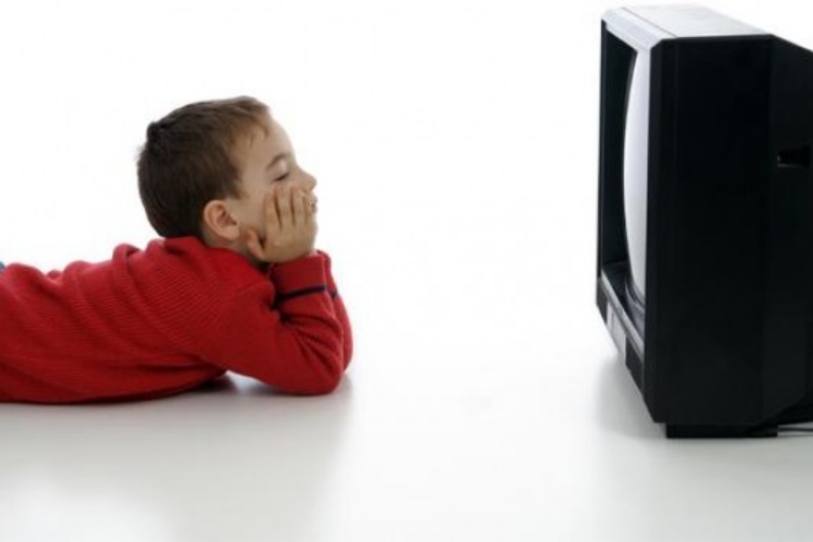 Quantes hores de televisió poden veure els nens?